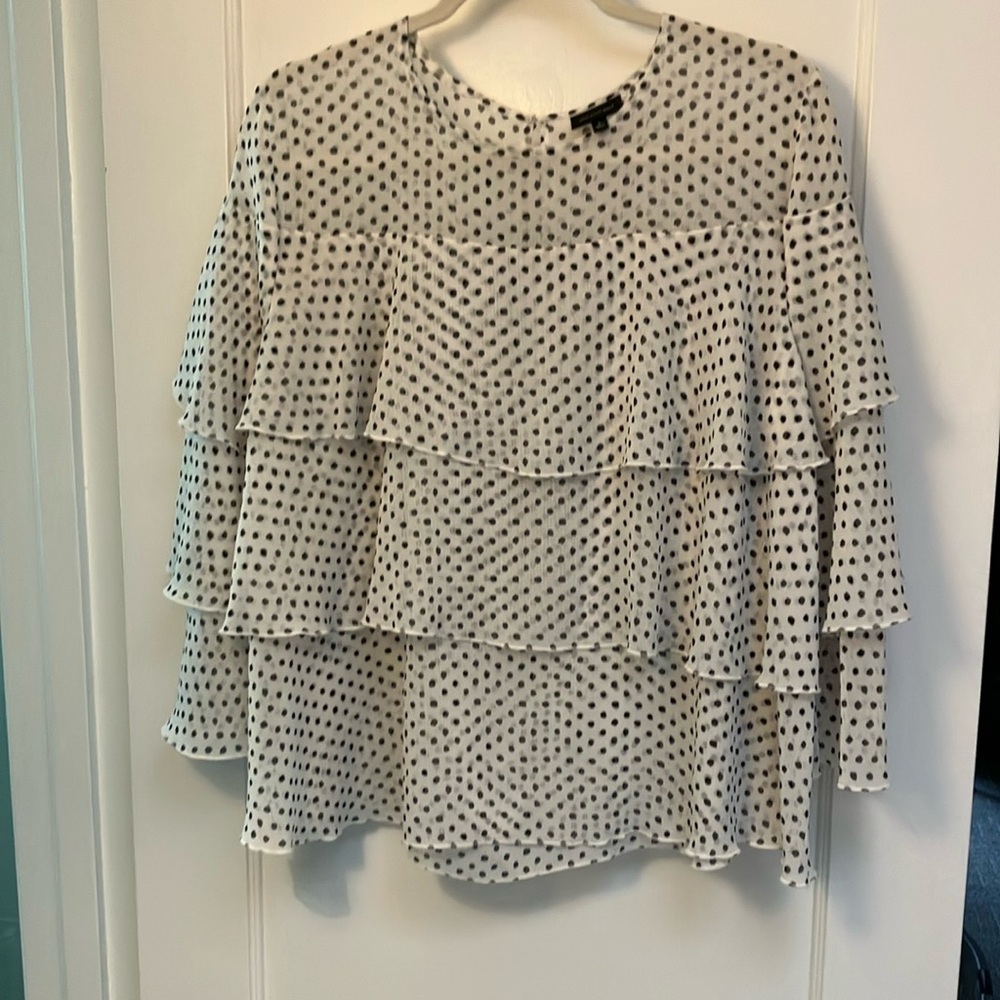 Who What Wear Black and White Ruffled Tiered Blouse